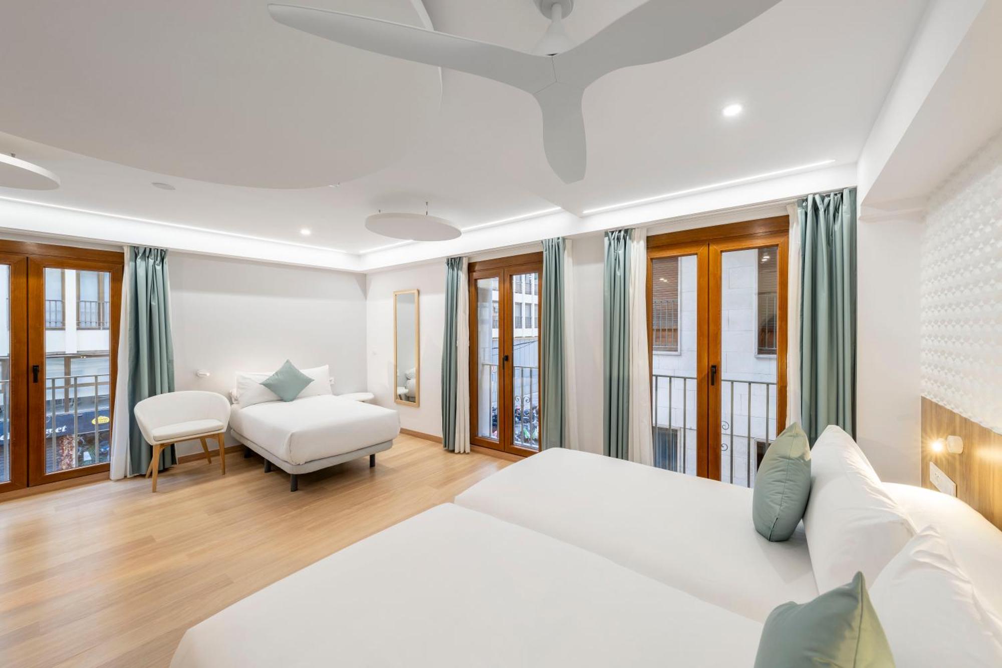 Odyssey Rooms Аликанте Экстерьер фото