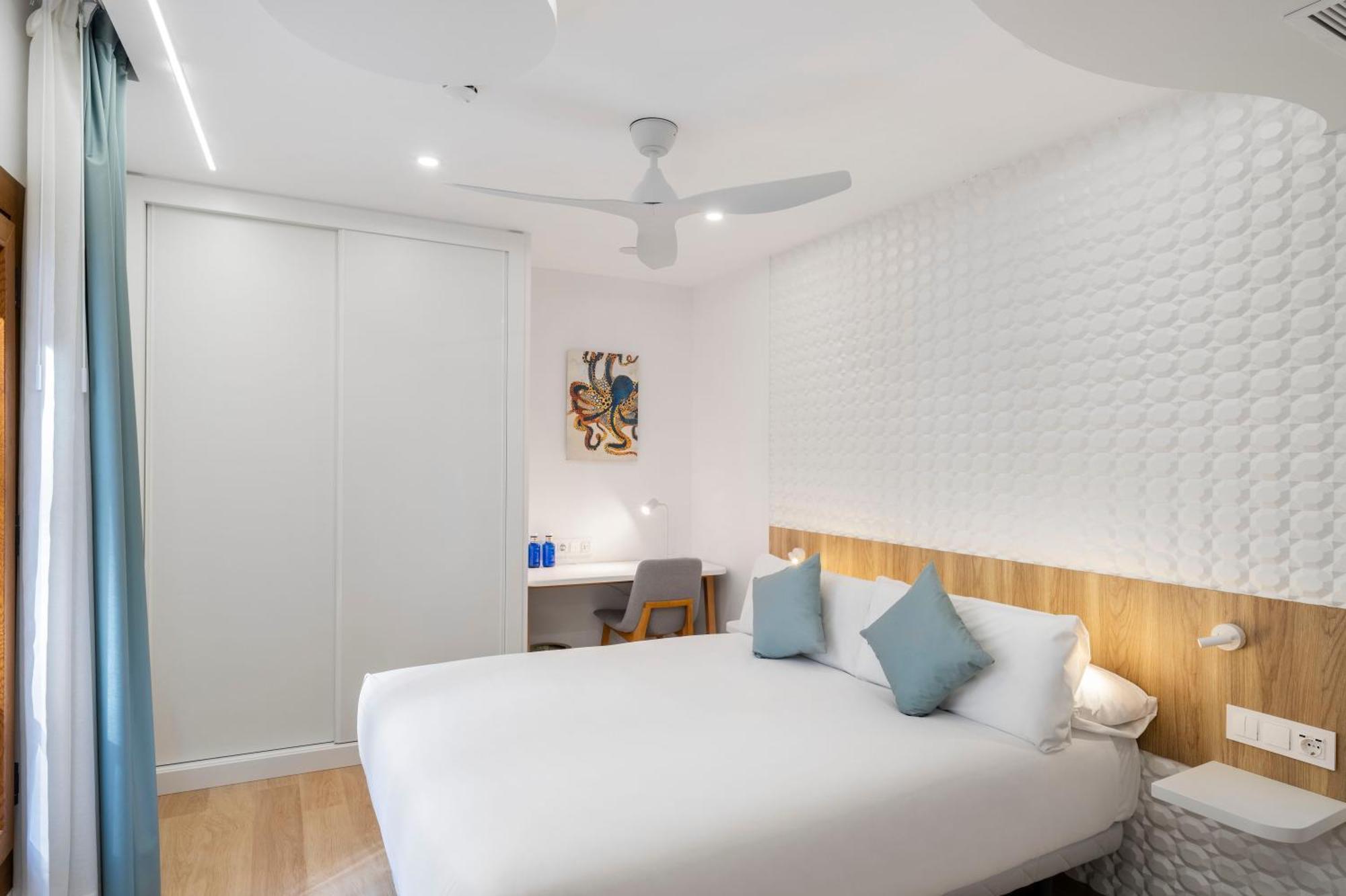 Odyssey Rooms Аликанте Экстерьер фото