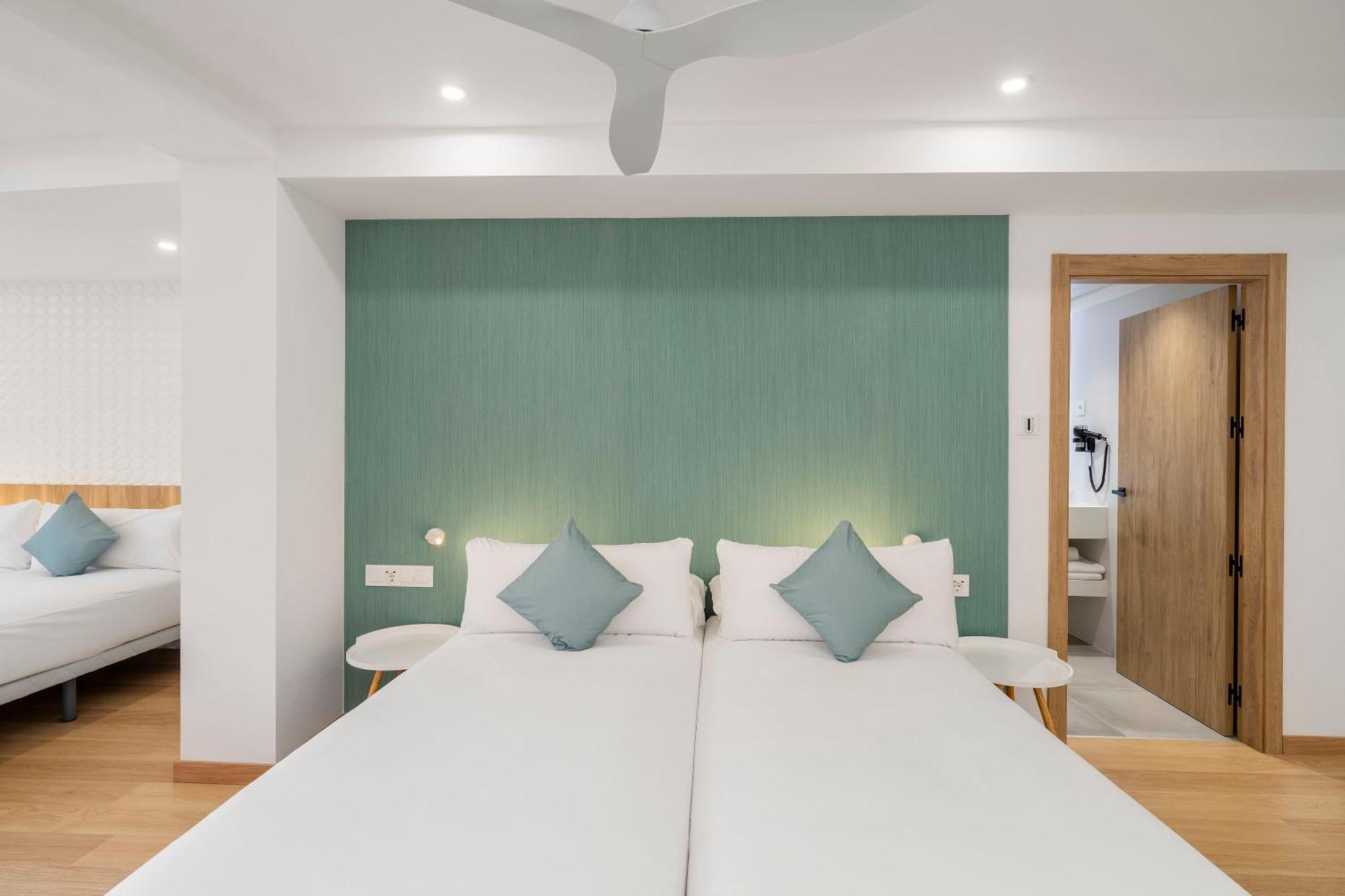 Odyssey Rooms Аликанте Экстерьер фото
