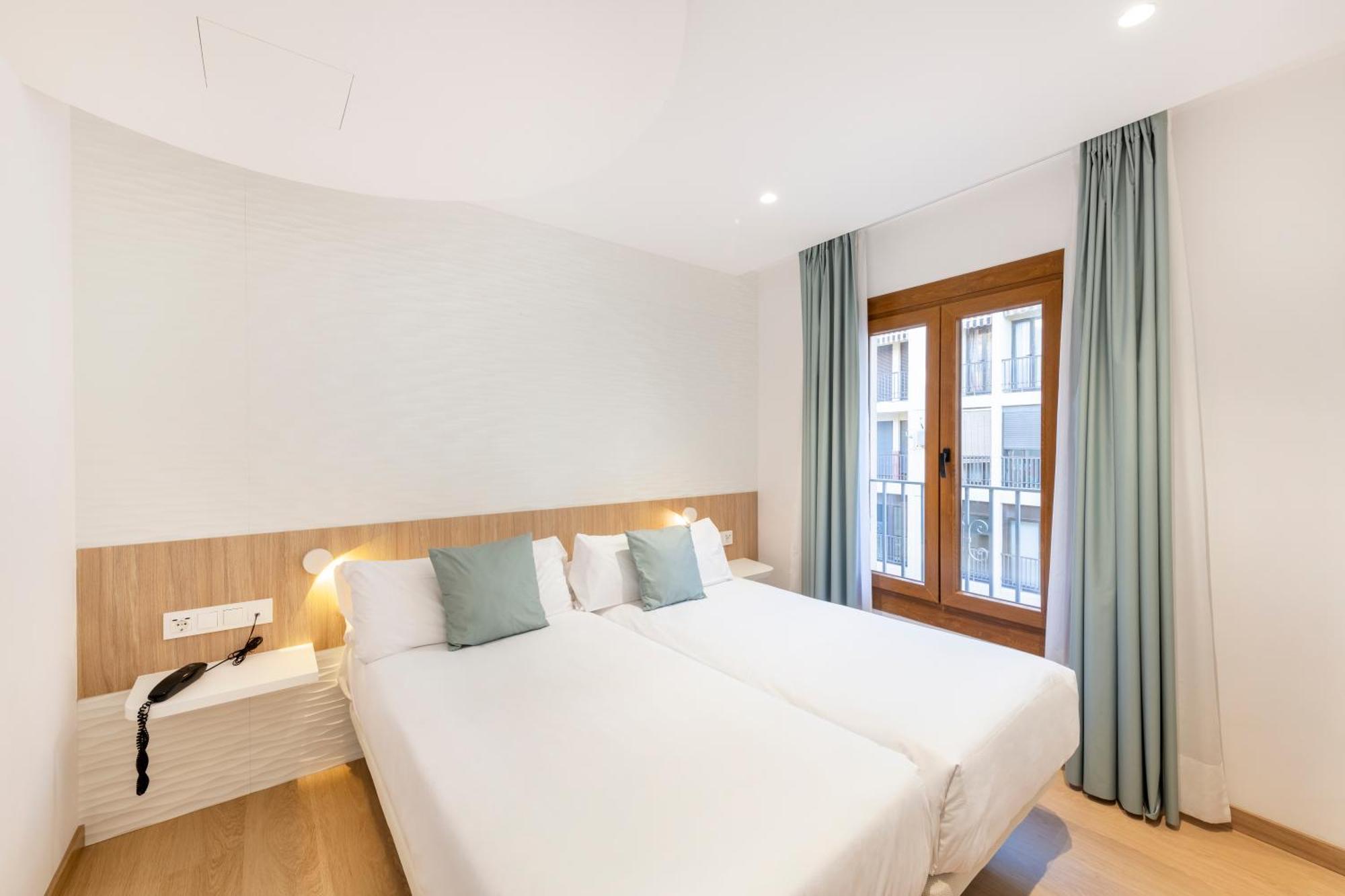 Odyssey Rooms Аликанте Экстерьер фото
